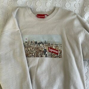 Supreme Crewneck
